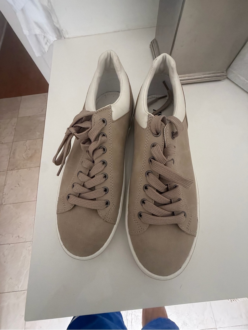 Zara Men's Casual Low-Top Sneakers in Taupe and White New Never Worn